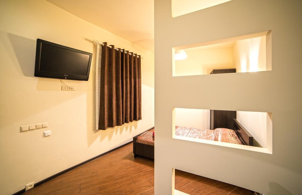 Apartment On Rappoporta 7B - 2 Lviv Exteriör bild